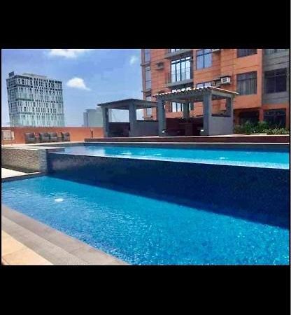 2 Bedroom Portovita Tower 12-A 마닐라 외부 사진