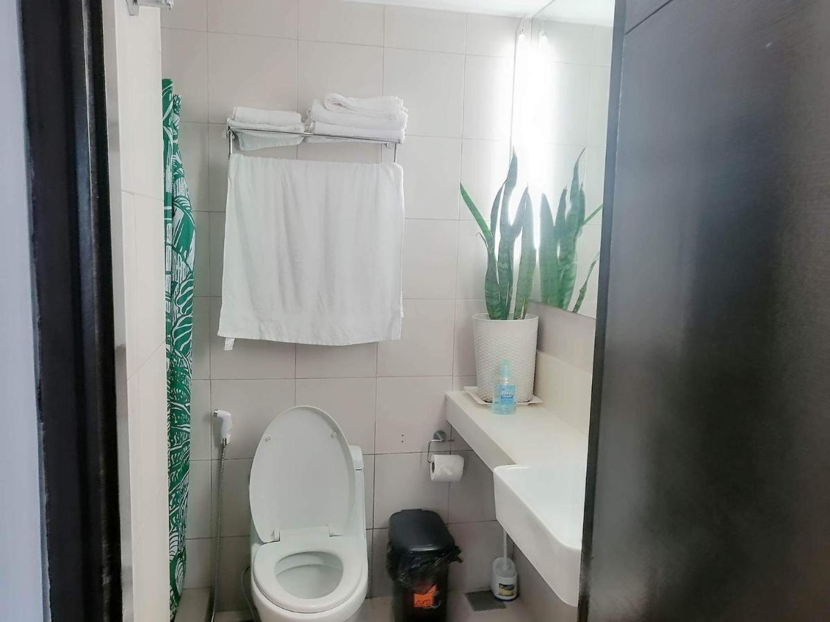 2 Bedroom Portovita Tower 12-A 마닐라 외부 사진